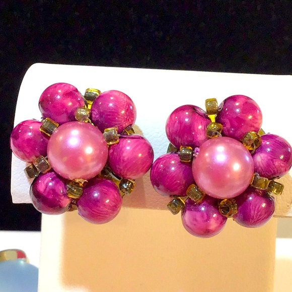 1950’s-60’s clip earrings, 4 pairs, with box - Picture 5 of 12